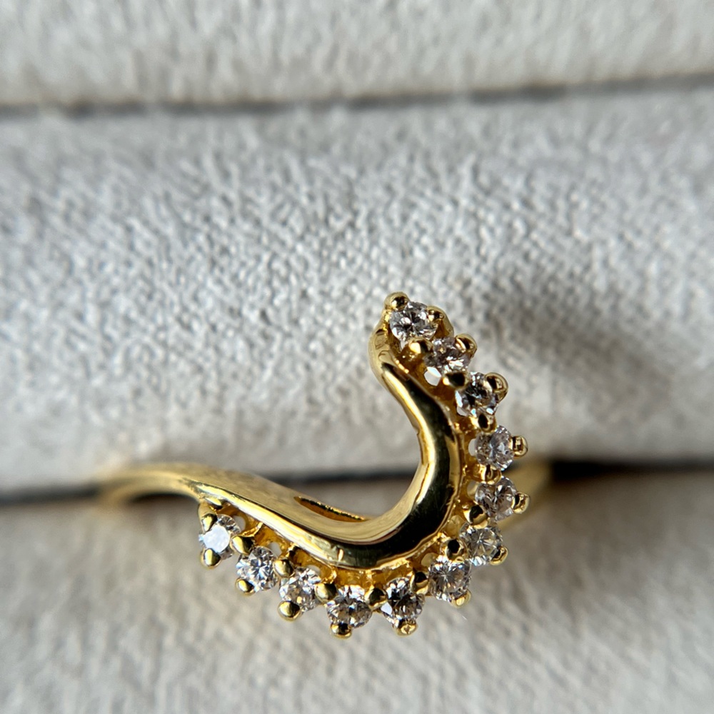 The moon ring